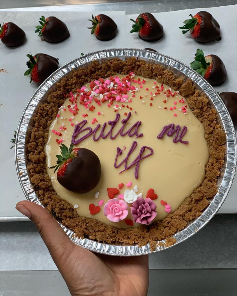 Pie that says "butter me up"