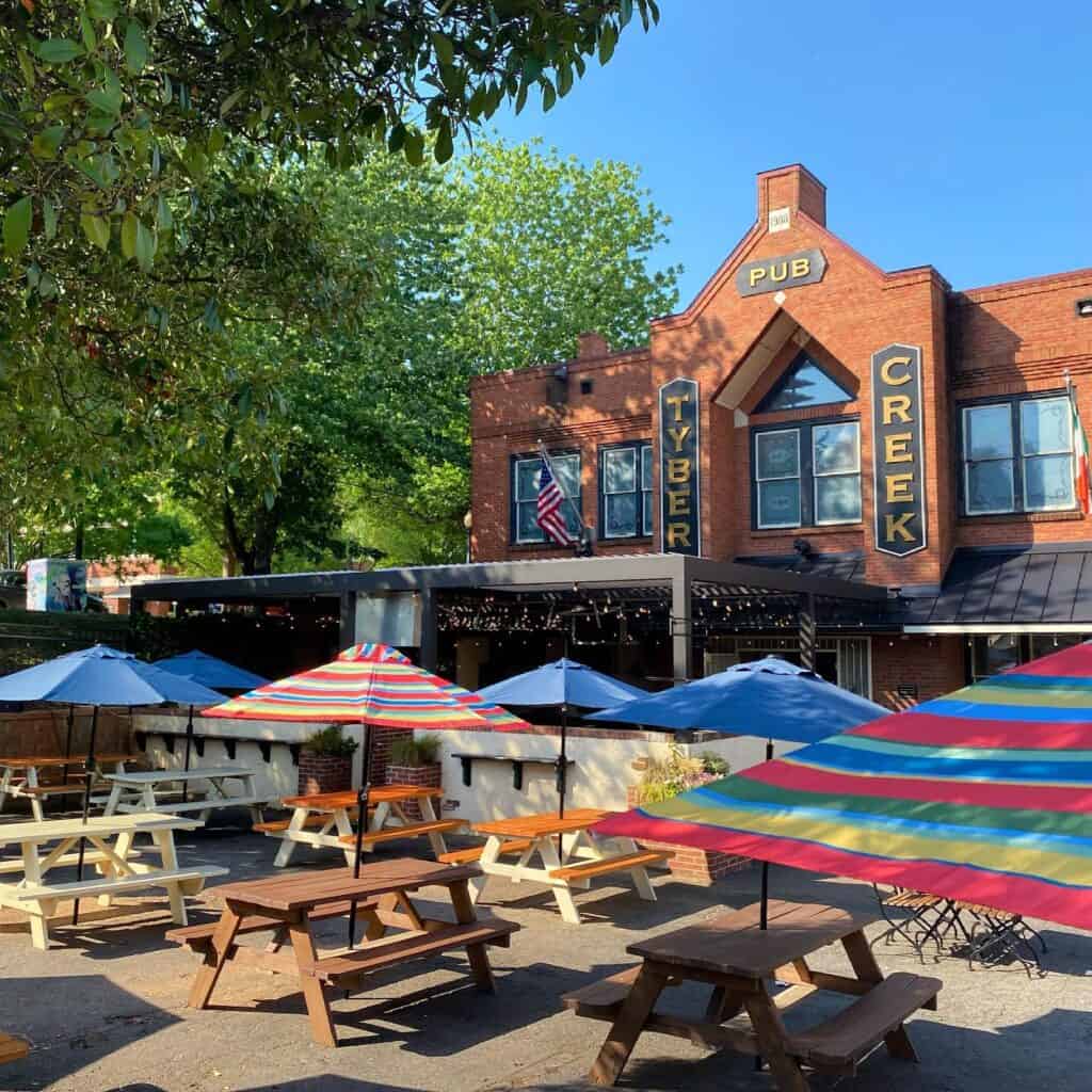 outdoor tables at Tyber Creek Pub