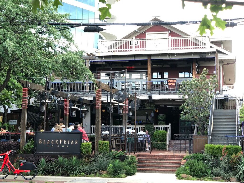 exterior of Blackfriar Pub