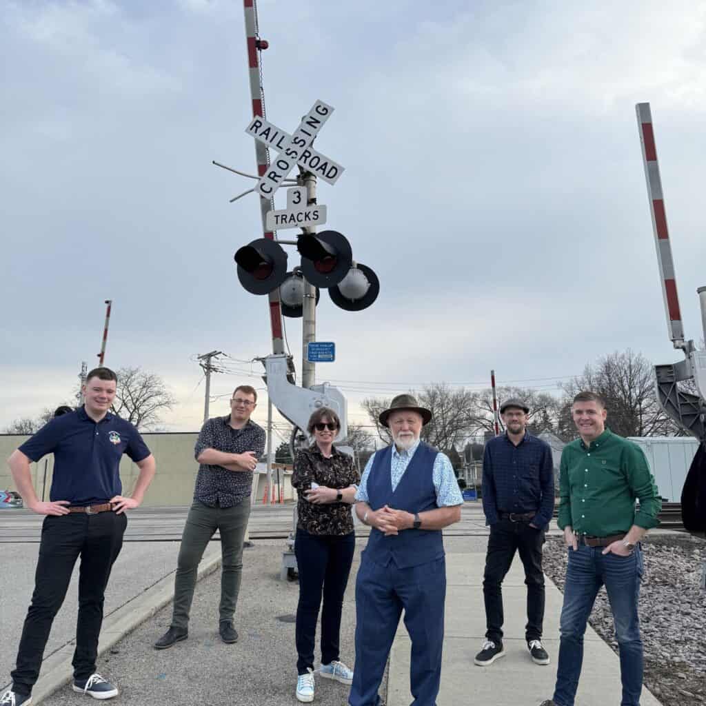 Derek Warfield & The Young Wolfe Tones by train tracks