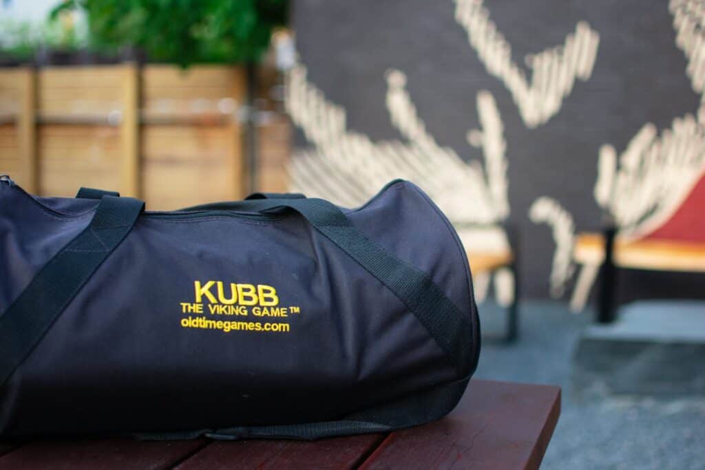 black Kubb bag outside