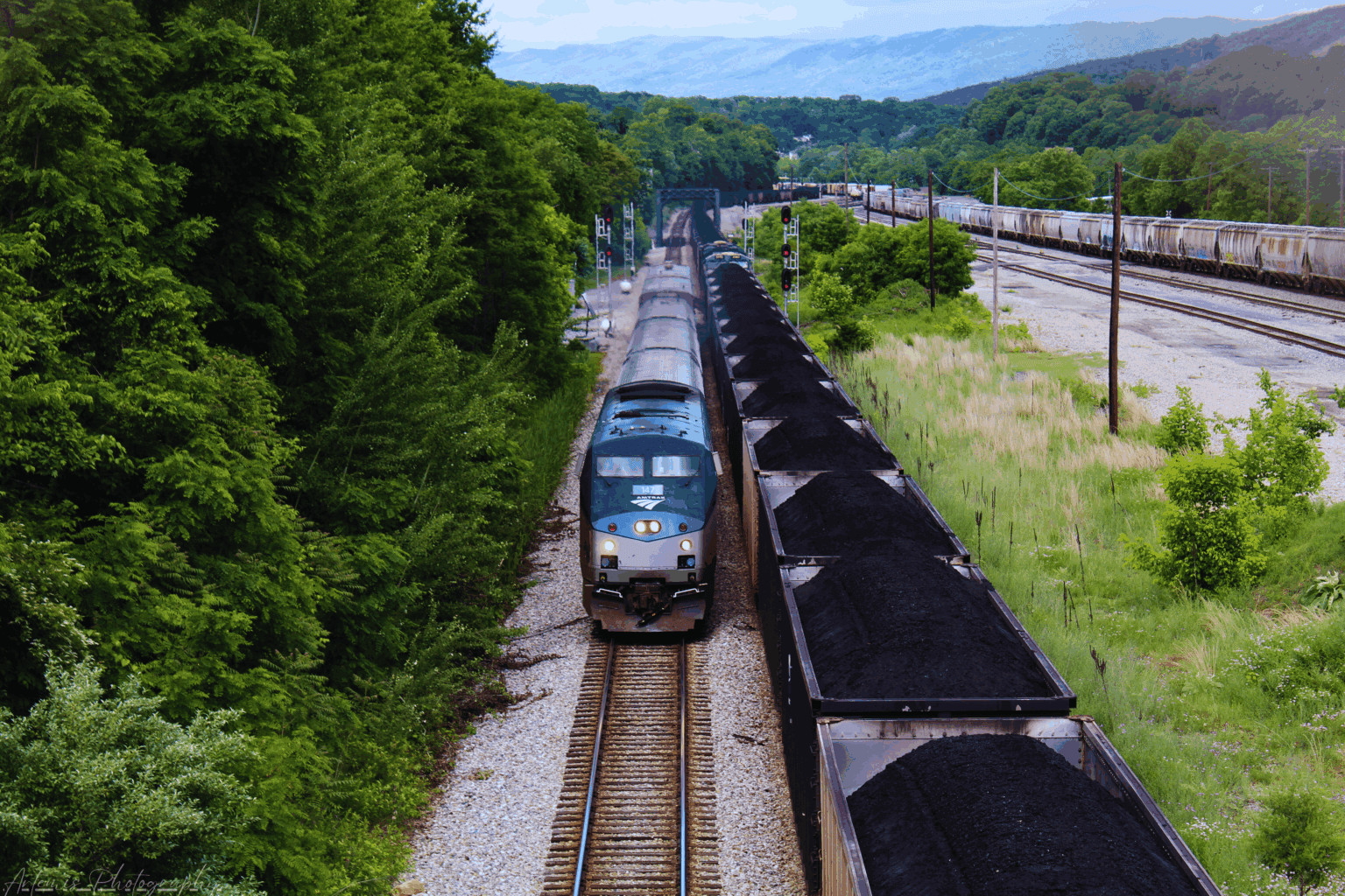 These 8 VA train rides offer the best views of fall foliage