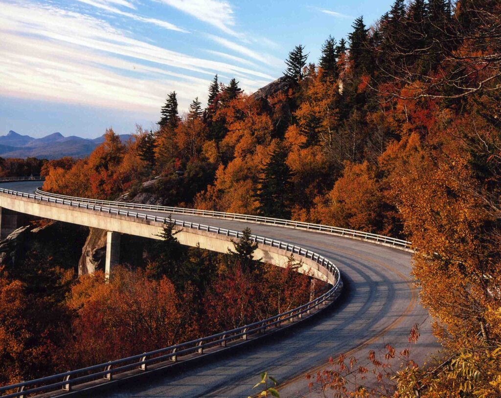 Your 2025 guide to leaf peeping in North Carolina