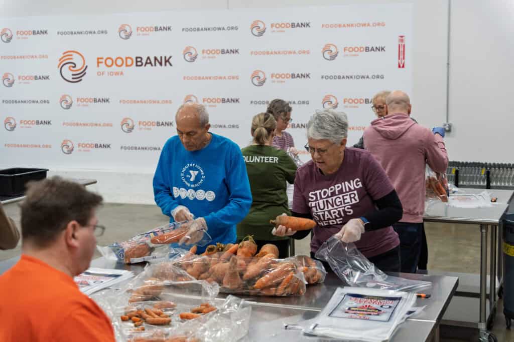 DES MOINES - Iowa Starting Line