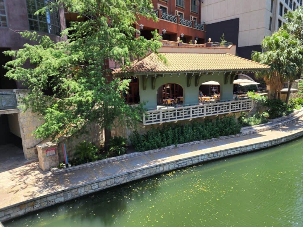 8 spots for lingering along the San Antonio River Walk