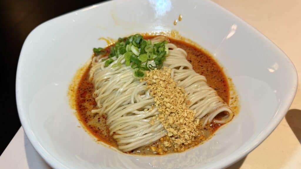 Noodles with sesame sauce x