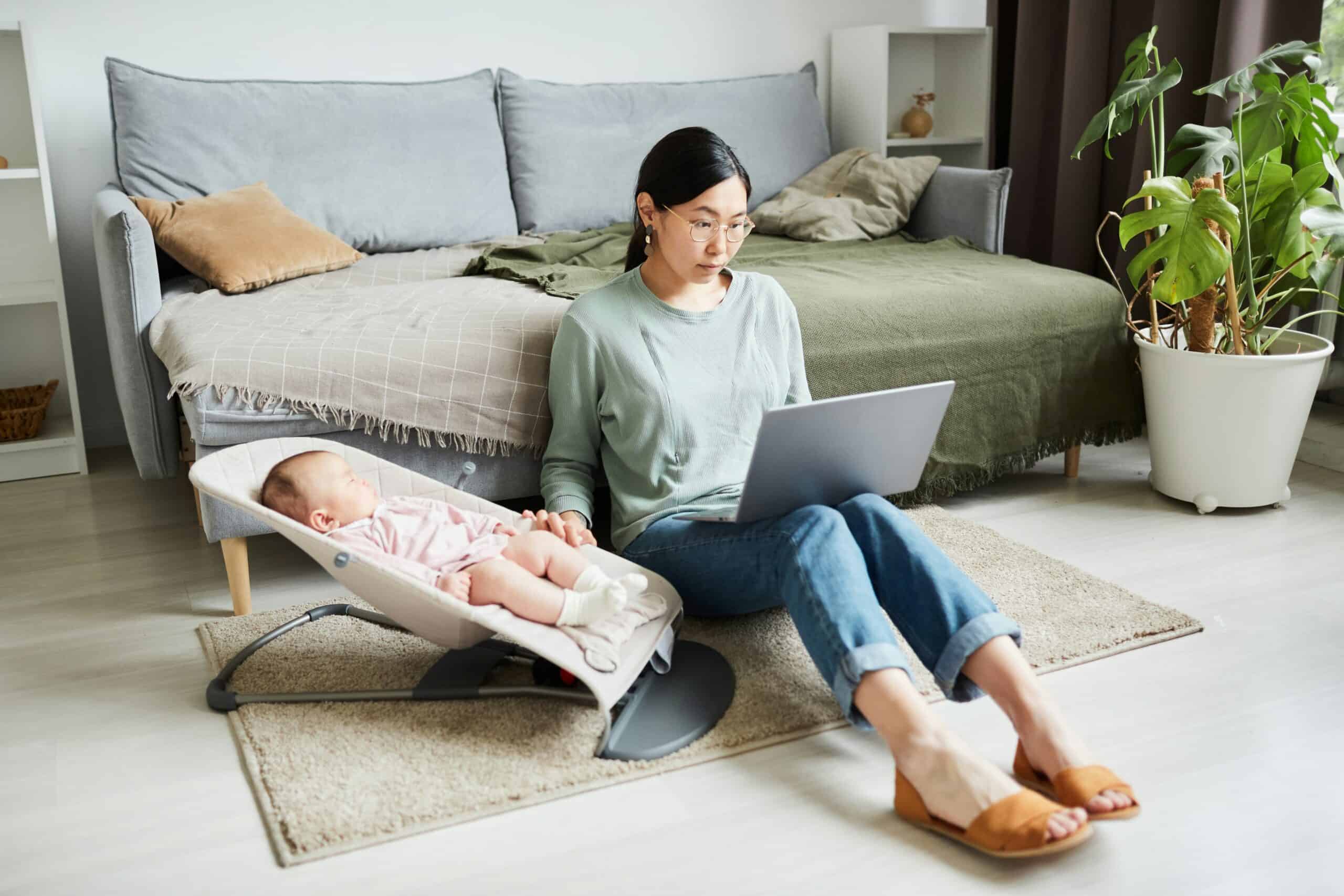 Texas struggles to support working moms, lands near bottom of WalletHub rankings