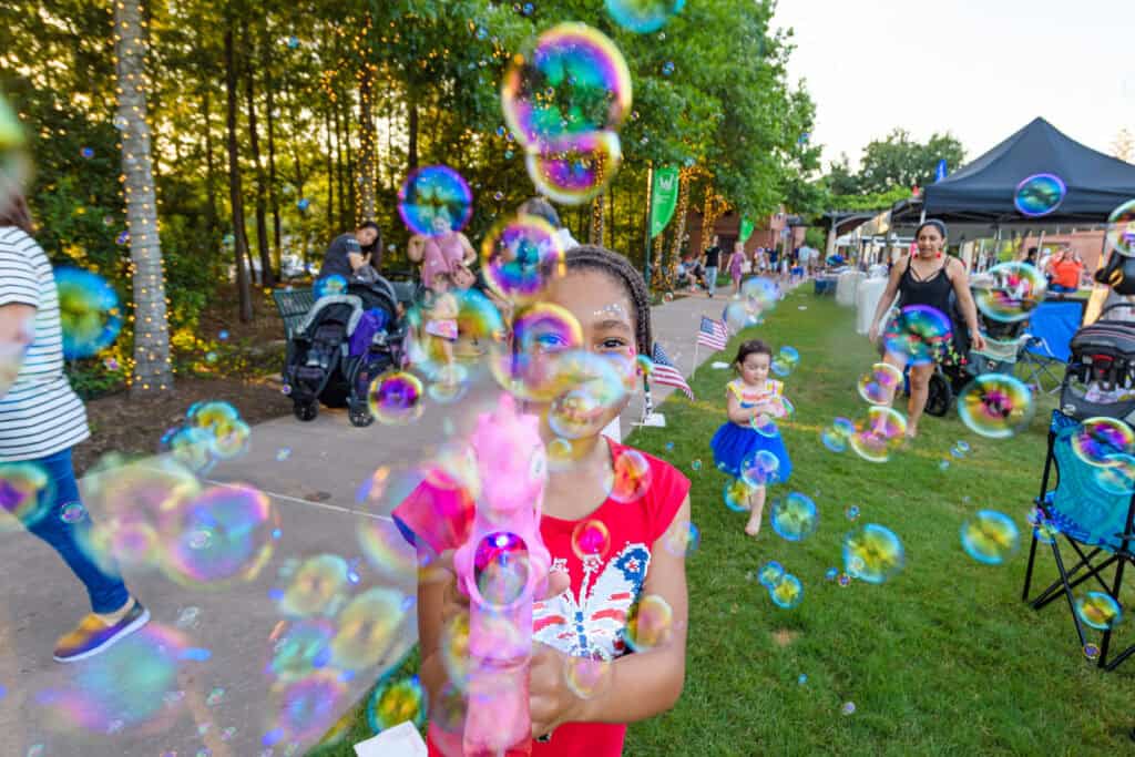 9 cheap & fun ways to spend Memorial Day in Houston