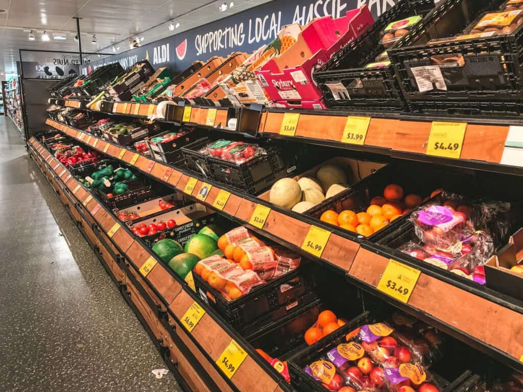 Which Michigan grocery stores have the best deals?