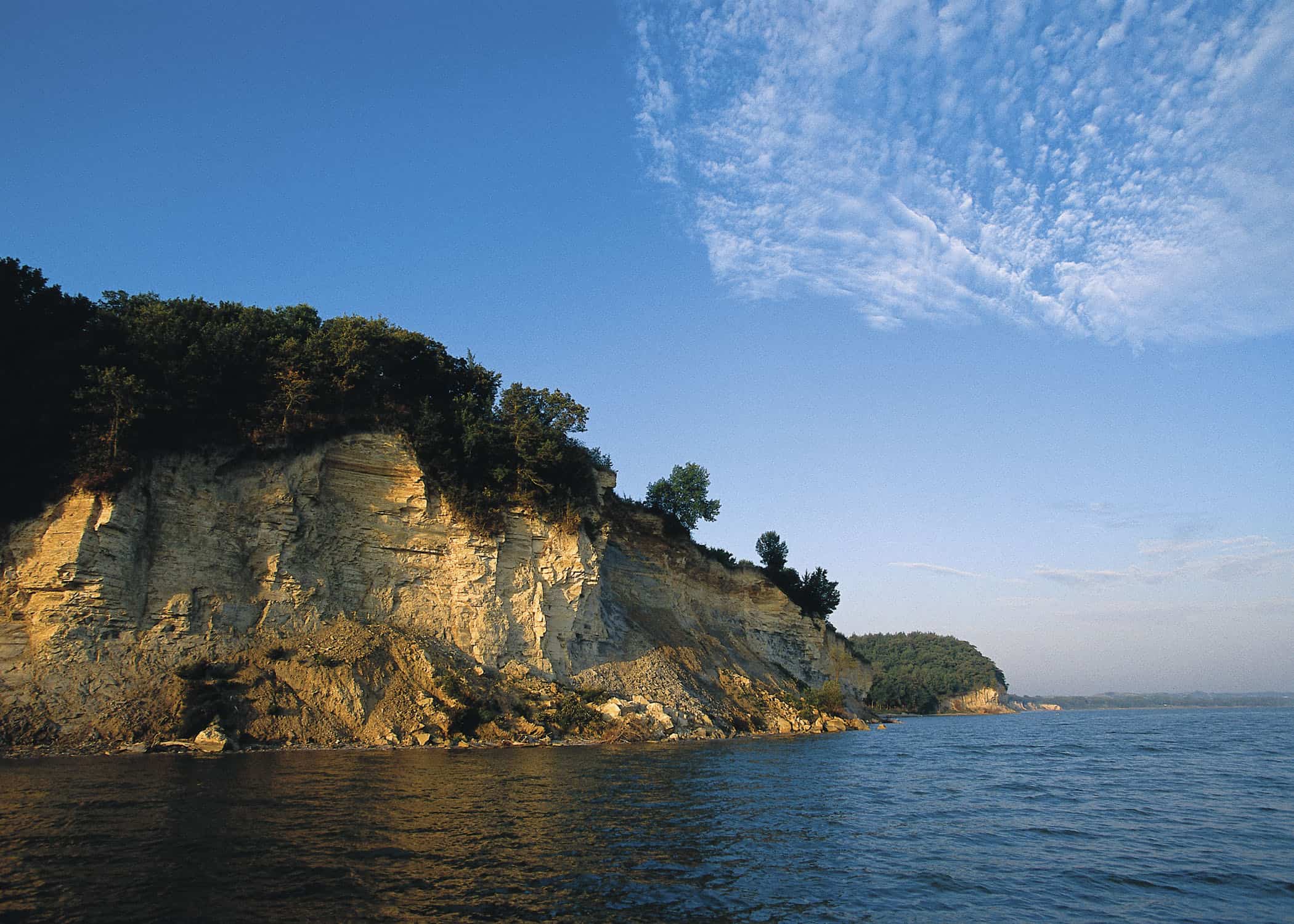 8 best lakes and reservoirs for a summer swim in Nebraska