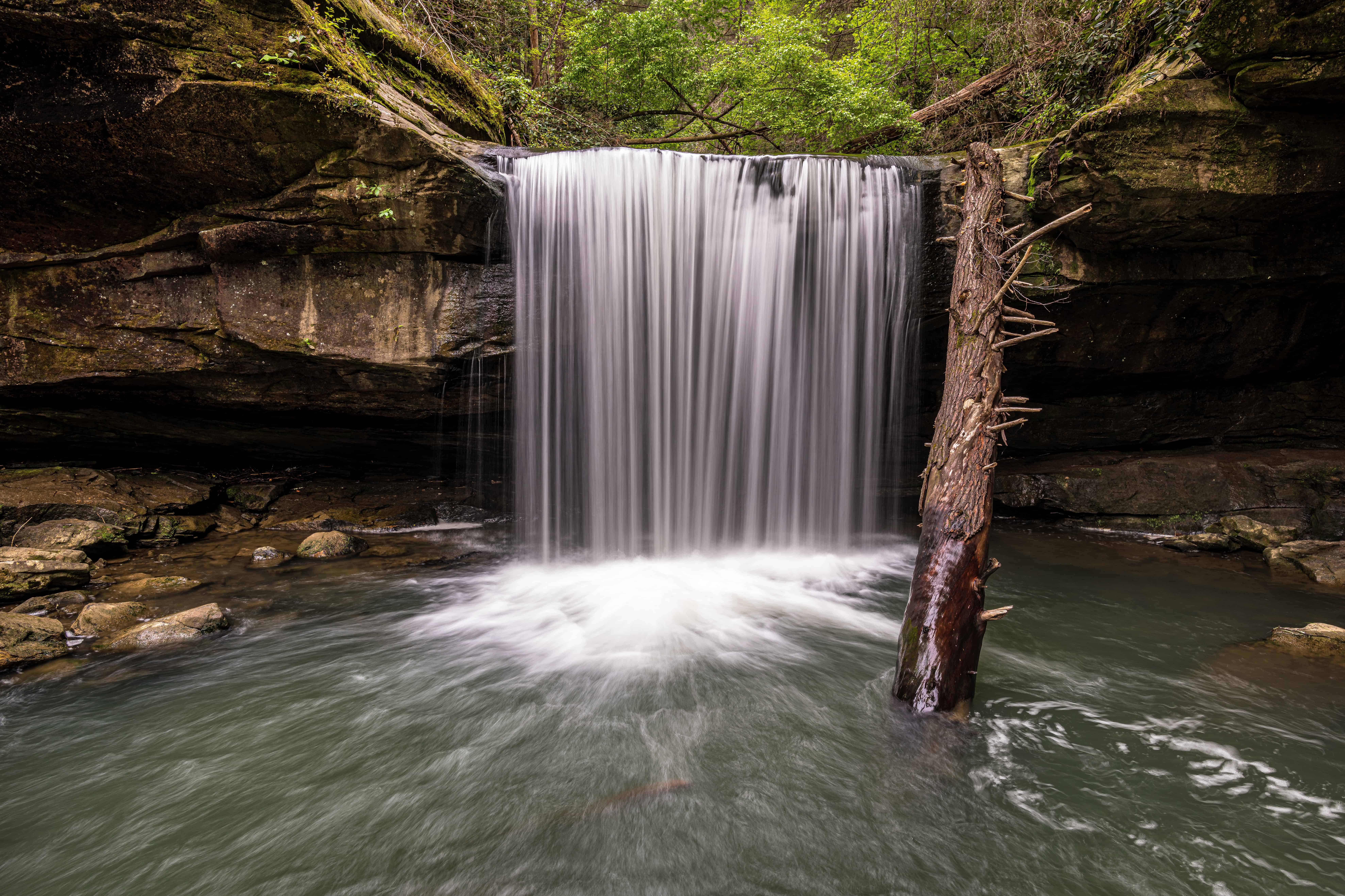 7 waterfalls in Kentucky you can actually swim in