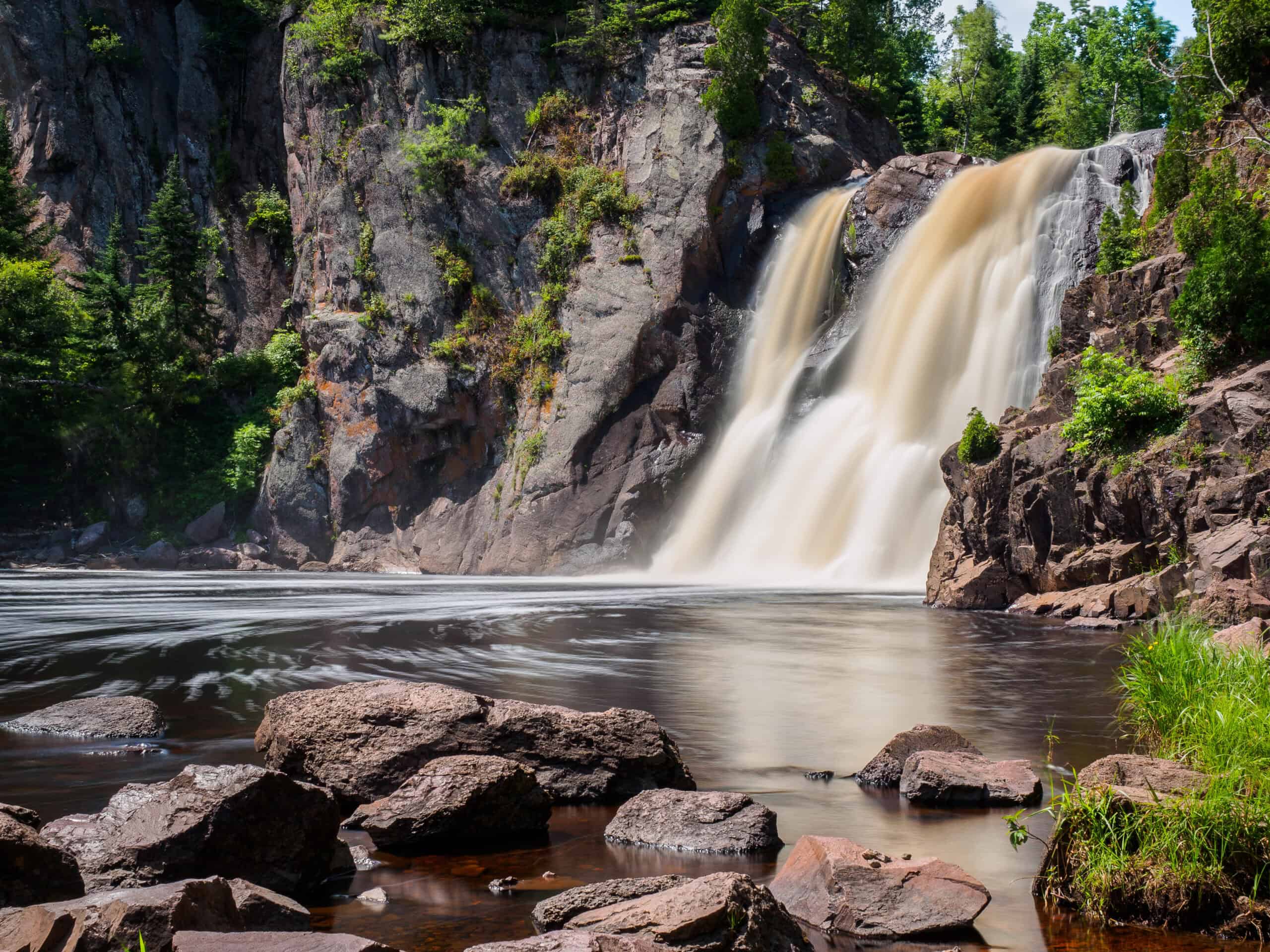 6 waterfalls in Minnesota you can actually swim in