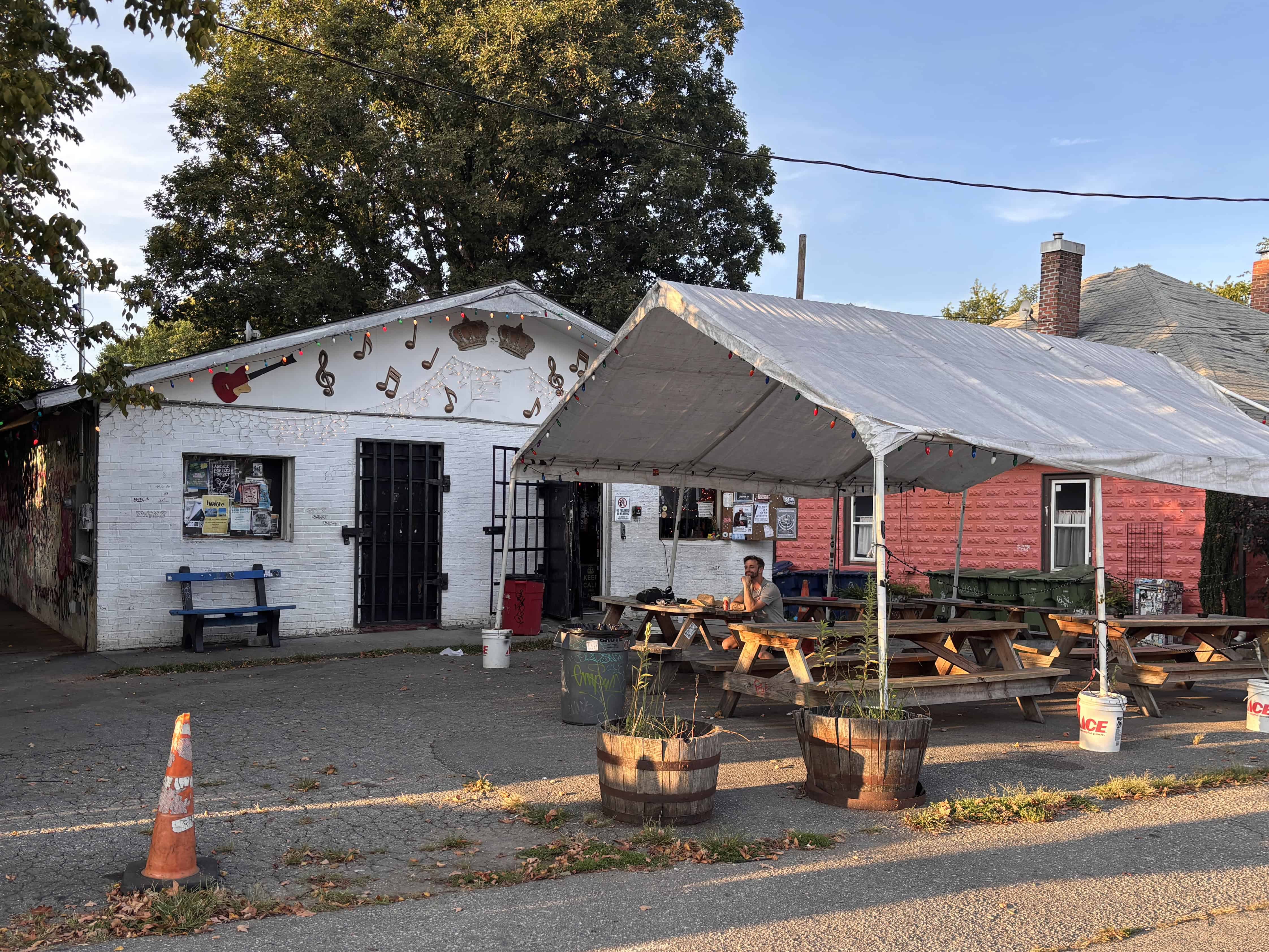 11 dive bars to add to your North Carolina bucket list 