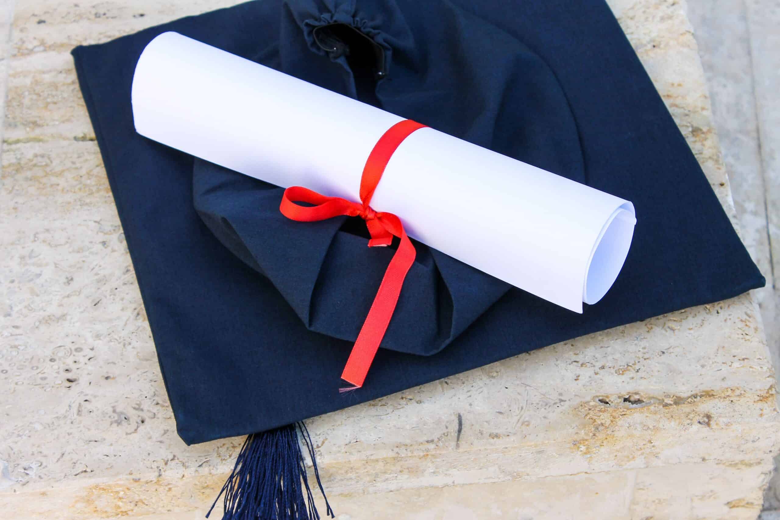 Houston Marathon Foundation names three local grads as scholarship recipients