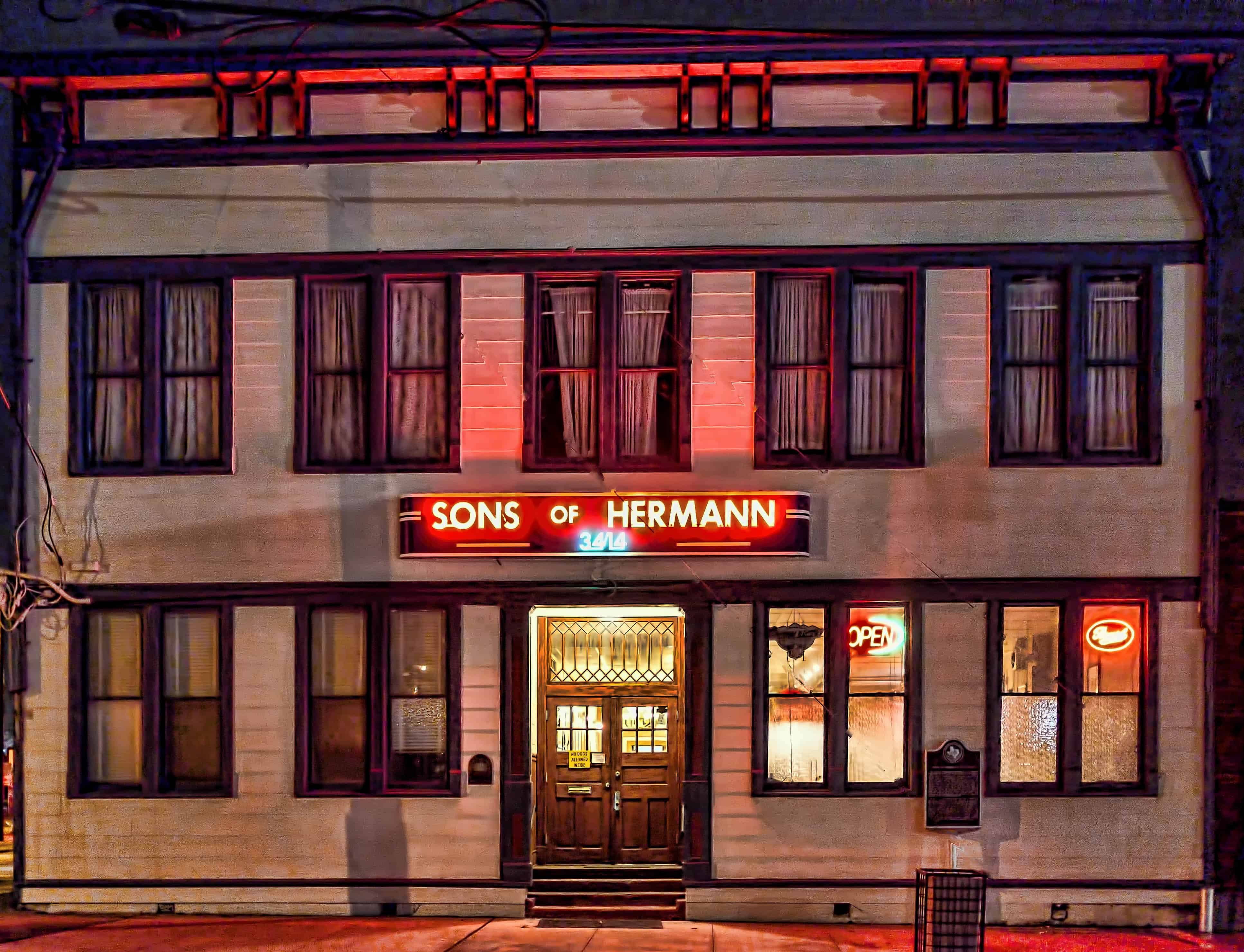These 3 historic DFW saloons are steeped in lore