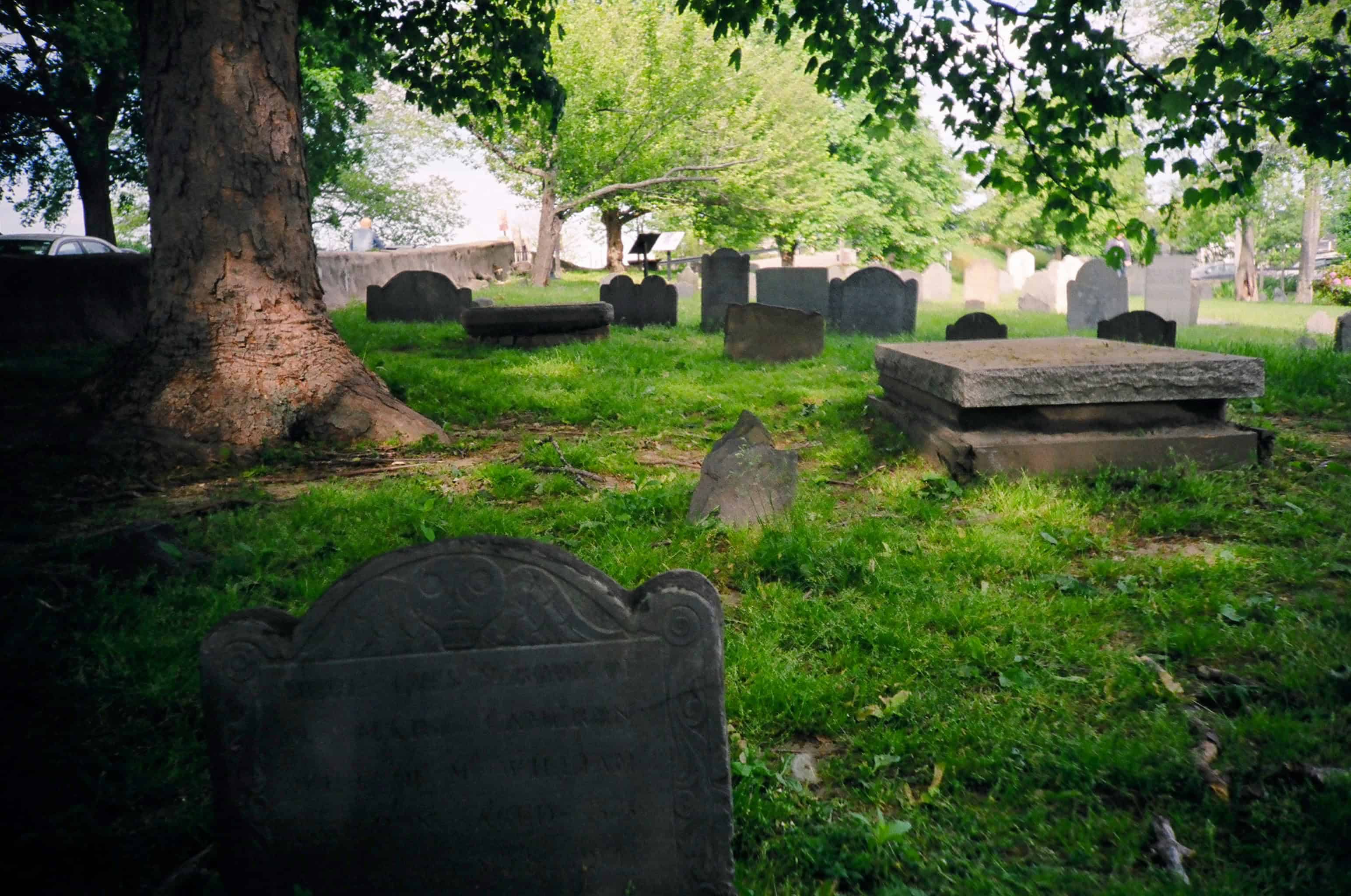 The 5 most haunted cemeteries in New Hampshire
