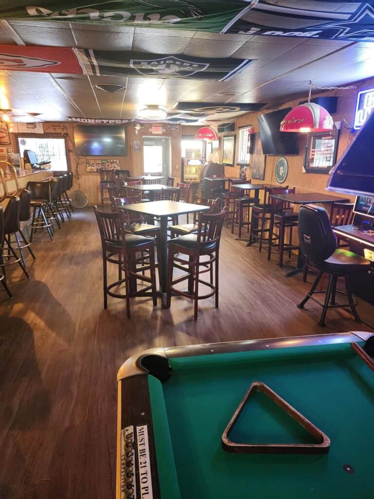 dive bars in Nebraska