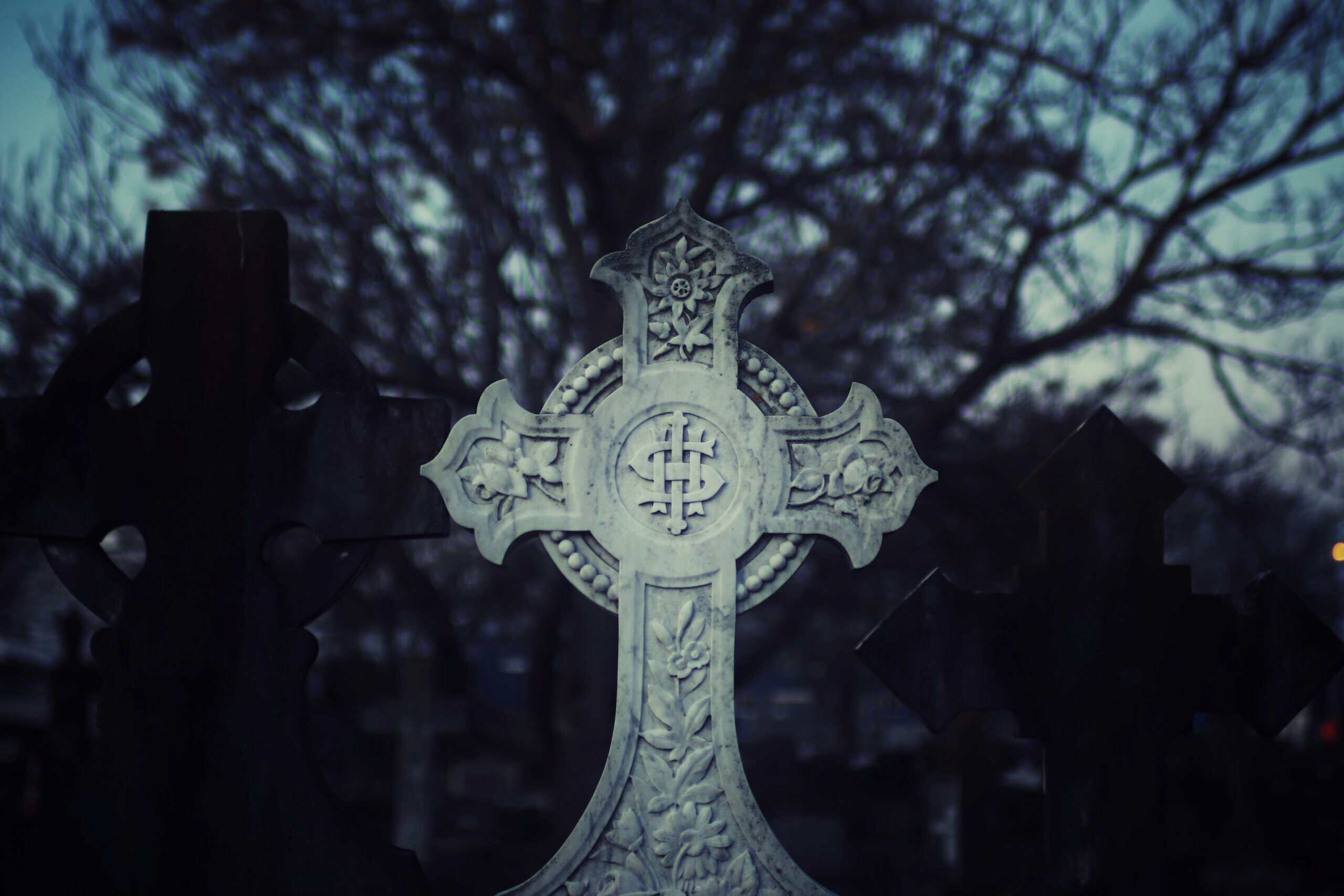 9 haunted cemeteries in Nebraska with ghost stories galore